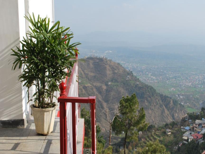 Hotel Deodar Villa Dharamshala Exteriör bild